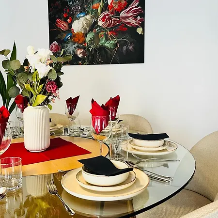 Apartment Aycatcherhomes - Bigliving I 3 Bedrooms I 7 Persons I 2 Bathrooms I Toplocation I Old I Wlan I Maisonette Boutique App Luna Marburg